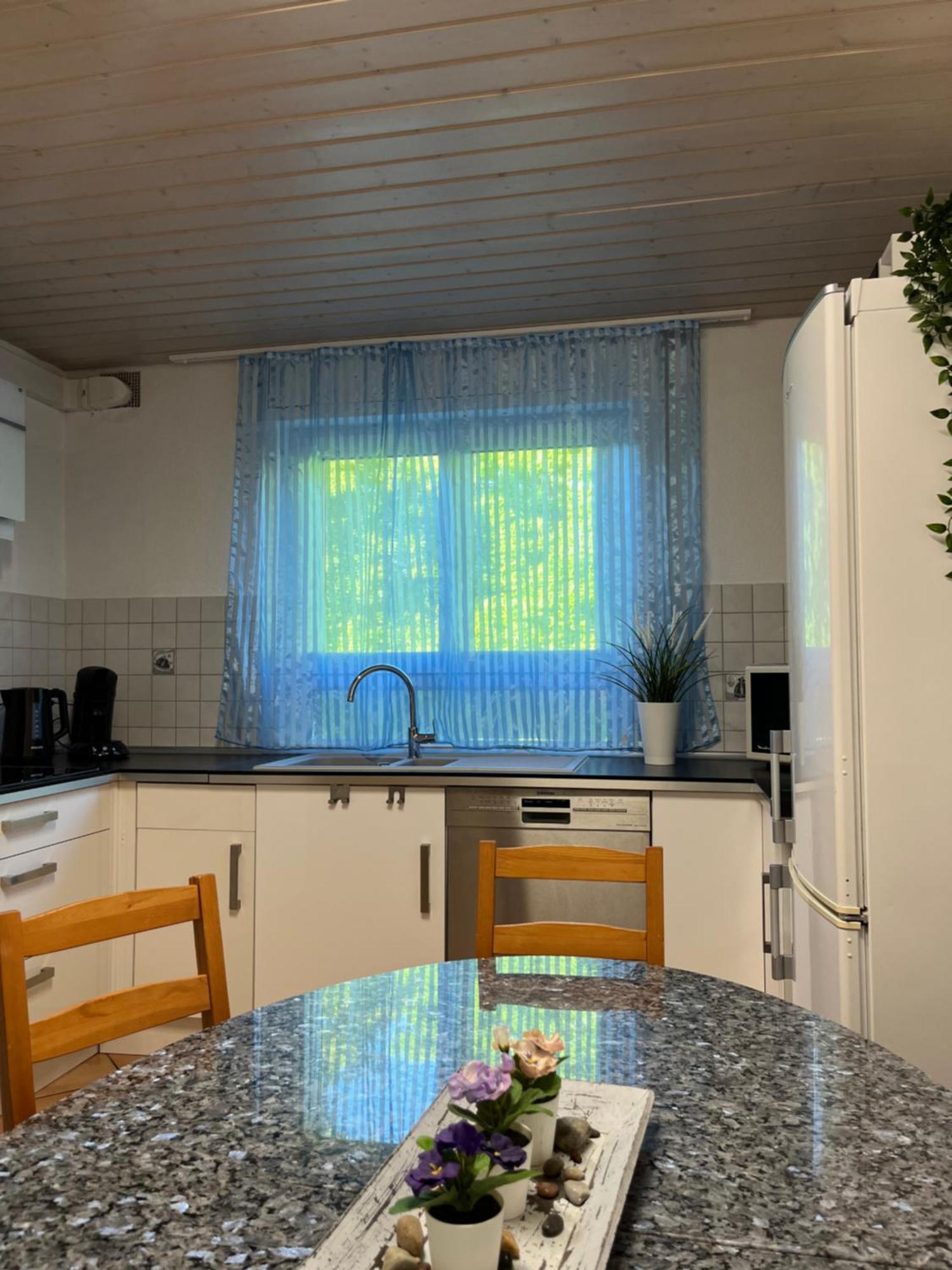 Familienfreundliches Ferienhaus Amara Mit Garten Und Terrasse - Friedrichshafen Am Bodensee Extérieur photo